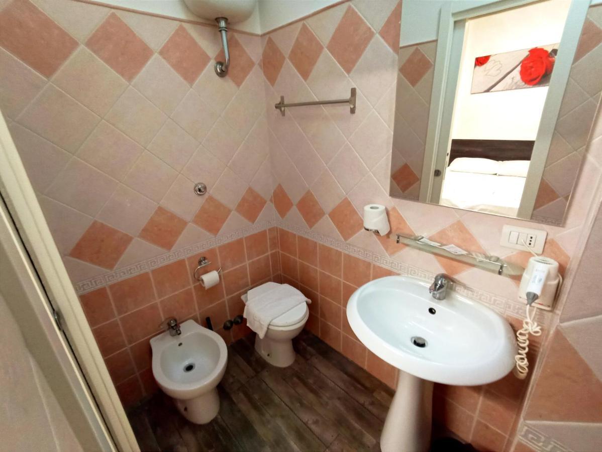 Tiburtina Guesthouse Rome Luaran gambar