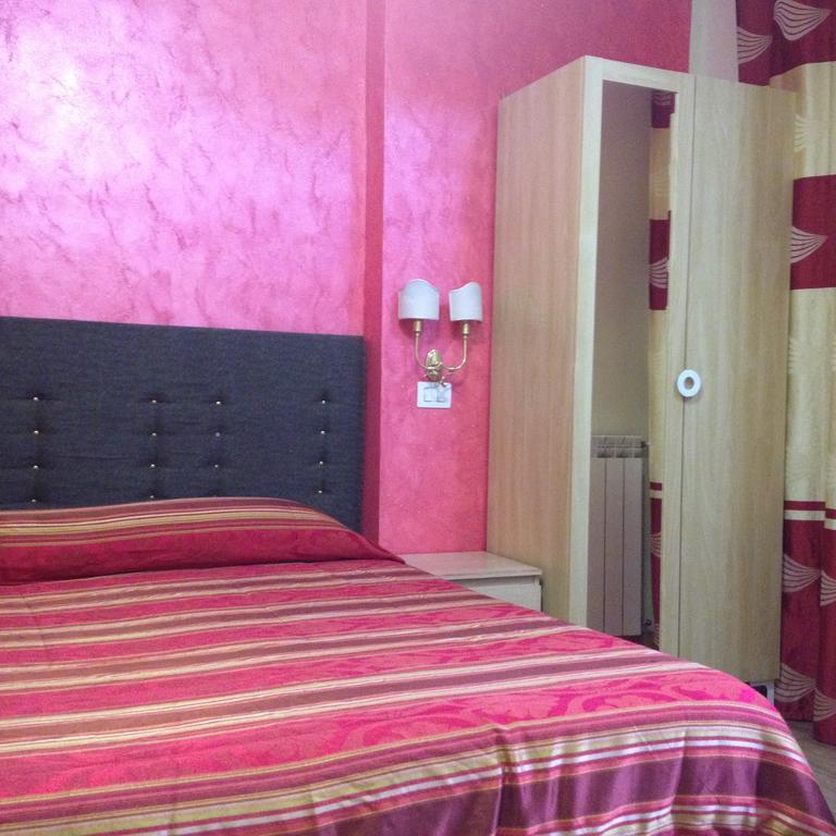 Tiburtina Guesthouse Rome Luaran gambar